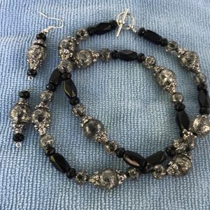 Necklace and earrings set